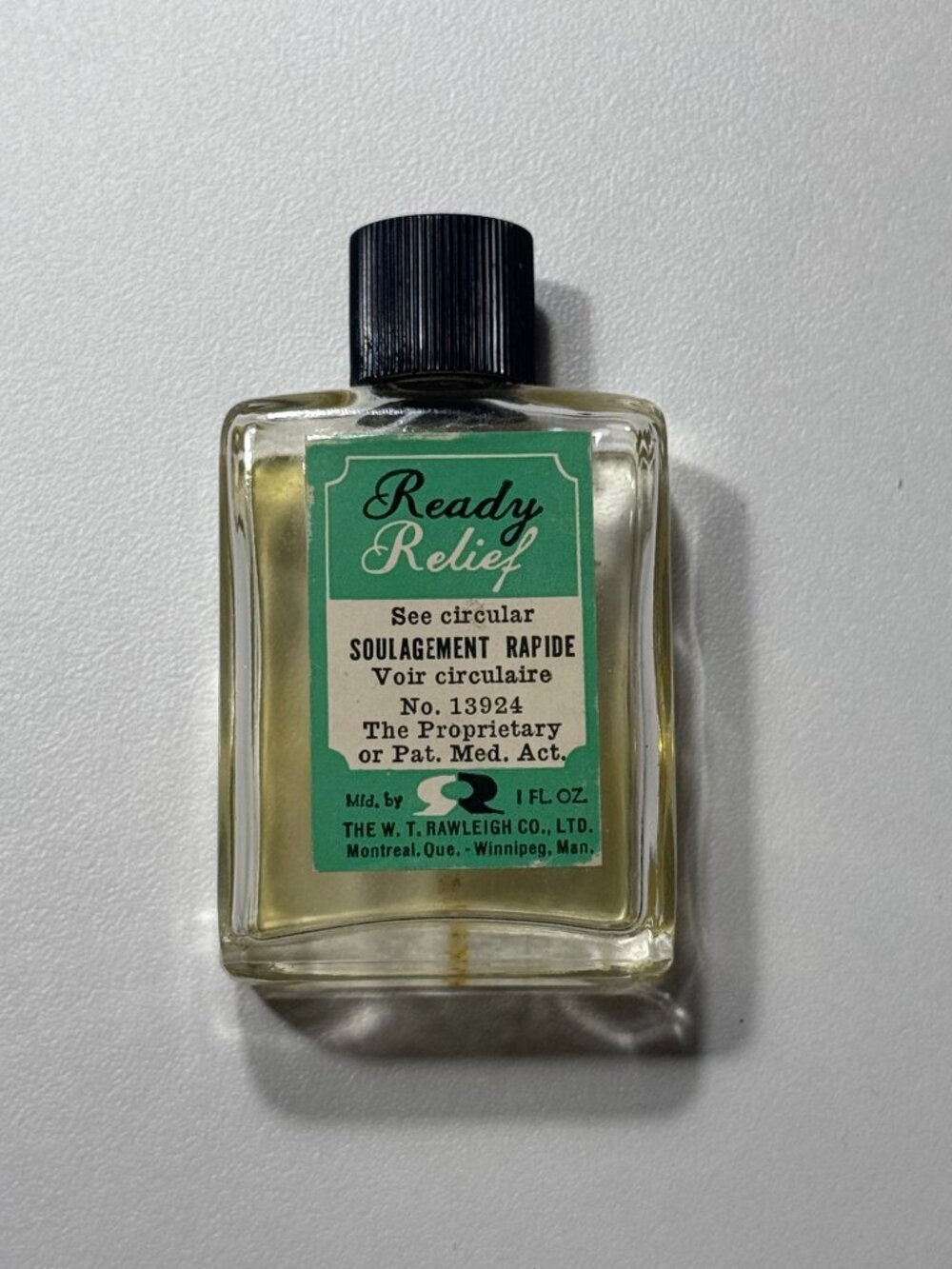 Vintage Rawleigh's Ready Relief Inhalant Bottle & Box 1940s Canada - Picture 9 of 12